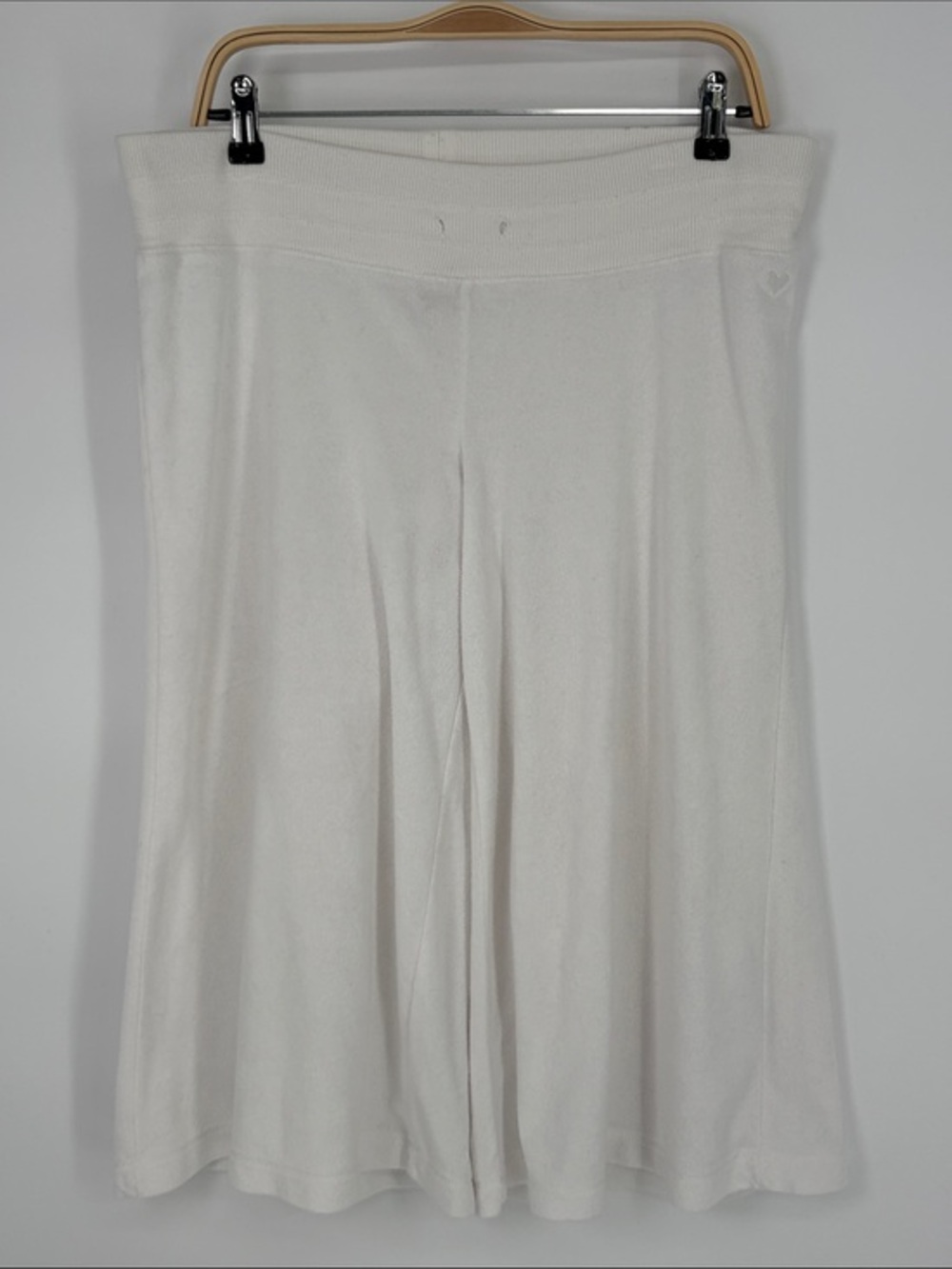  Mossimo Supply Co. Terry cloth white gauchos culottes